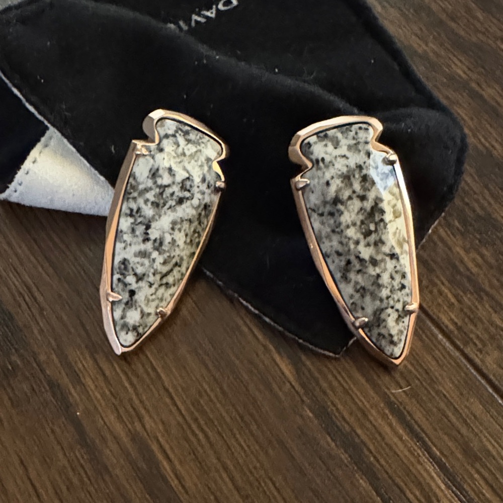 Kendra Scott Black and White Stone Earrings